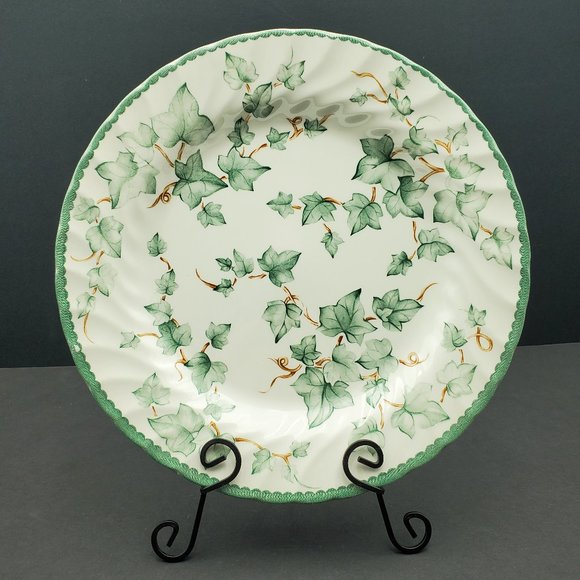 International Tableworks Country Vine Dinner Plates 062 Swirl Plates Green Ivy - Picture 3 of 6